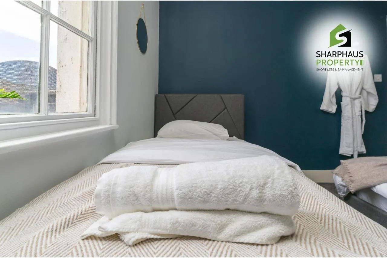 Spacious 3-Bed With Breathtaking Pavilion Views By Sharphaus Short Lets & Serviced Accommodation Management 布赖顿